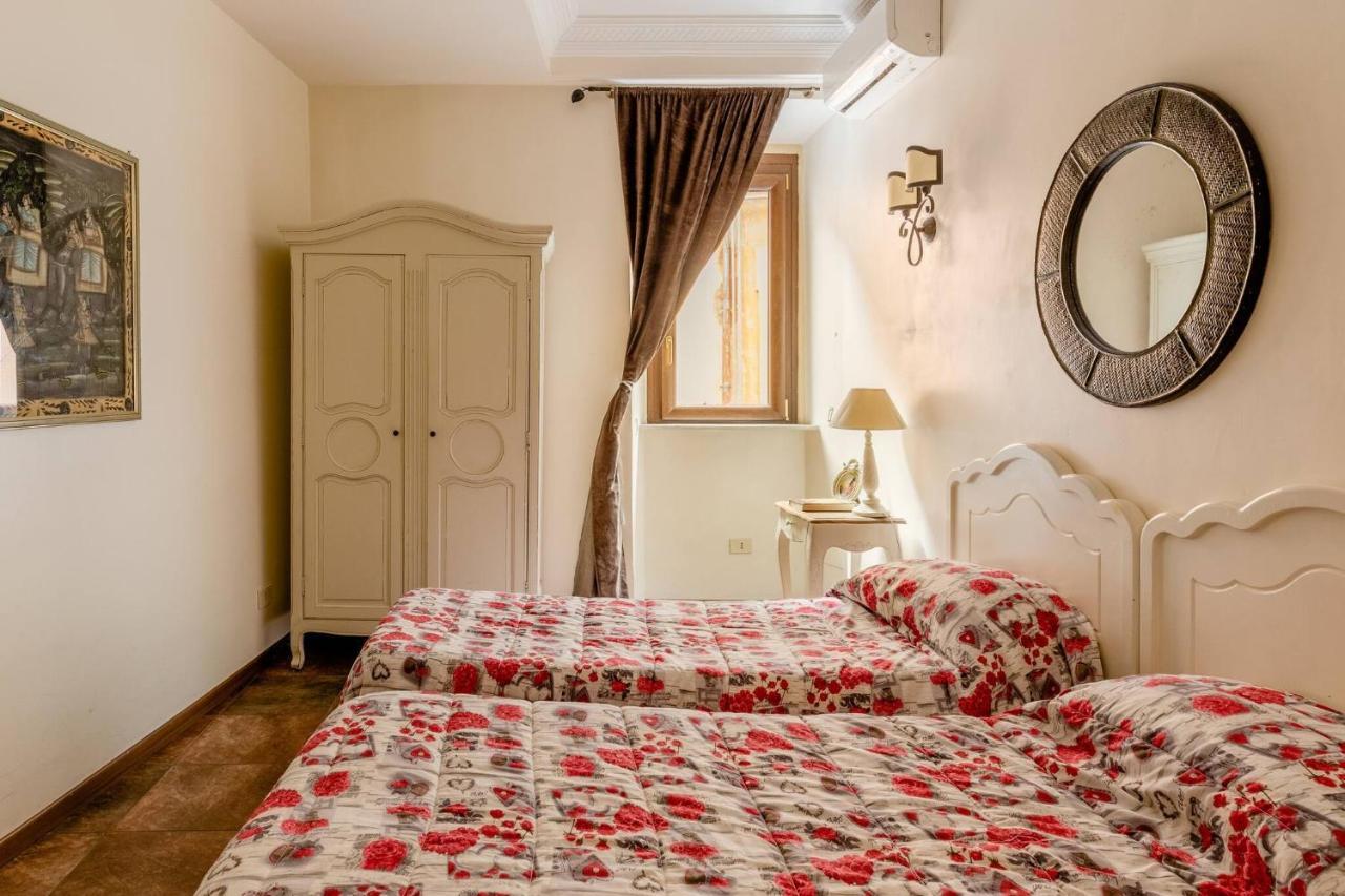 Rome Right In The Ancient Historical Center Two Bedrooms Two Bath, Up To 6 Pax Exteriér fotografie